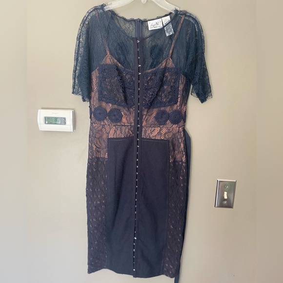 ANTHROPOLOGIE x BYRON LARS •RARE• Beguile Navy Blue Carissima Lace Dress Size 2P - Picture 14 of 14